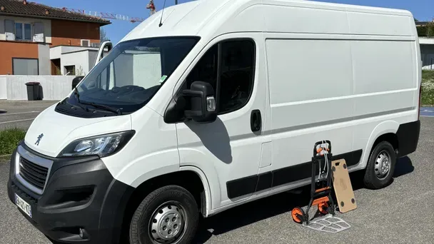 🚚 À vendre : Société de location d’utilitaires rentable, clé en main, forte réputation