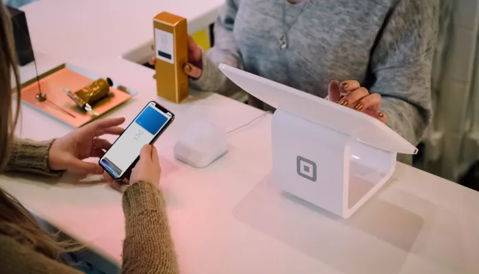 Boutique Amazon  à 9 000 €