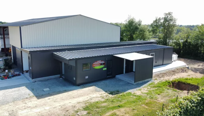 Fabricant de solutions modulaires pour agroalimentaire et circuits courts à la ferme et locaux sociaux