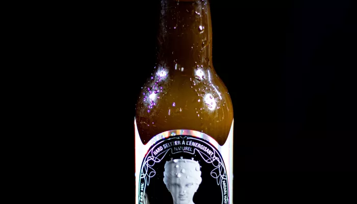 Entreprise de hard seltzer clé en main avec étiquette en réalité augmentée