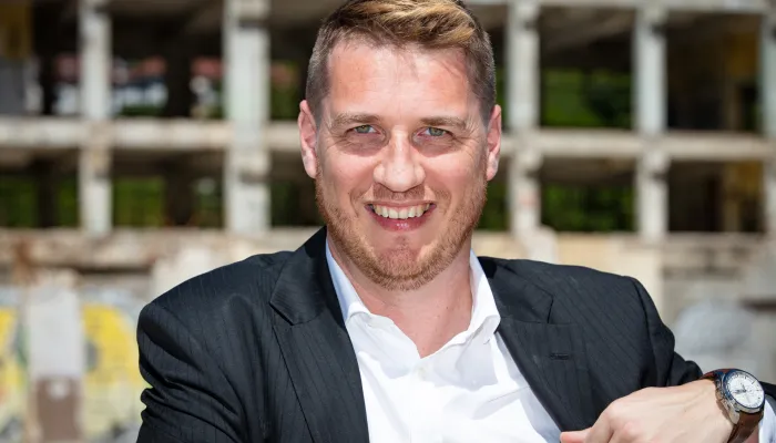 Repreneur-dirigeant recherche PME industrielle B2B – Besançon, Dijon et Alpes-Maritimes