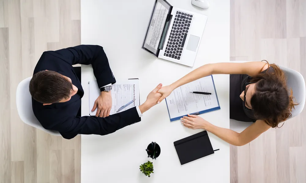 Cession de 30% des parts d'un cabinet de recrutement  | Recherche Directeur-Associé
