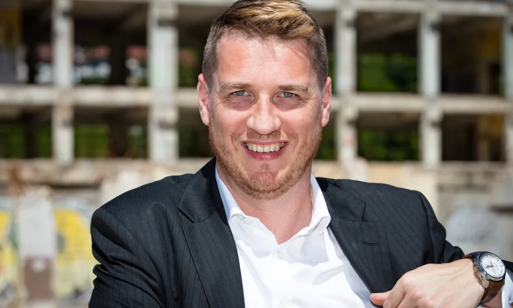 Repreneur-dirigeant recherche PME industrielle B2B – Besançon, Dijon et Alpes-Maritimes