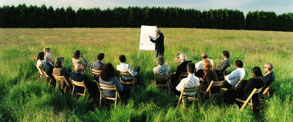 Cession de 30% des parts d'une entreprise d'organisation de séminaires professionnels | Recherche Directeur-Associé